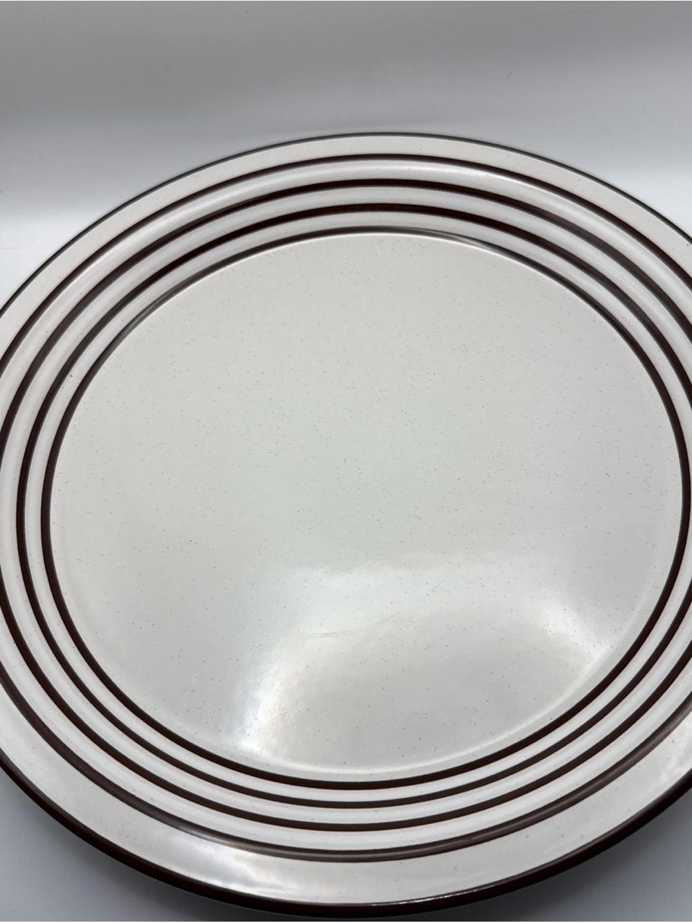 Vintage Back Serve Endura by Wellin Handpainted Round Plate Platter 12" Diameter